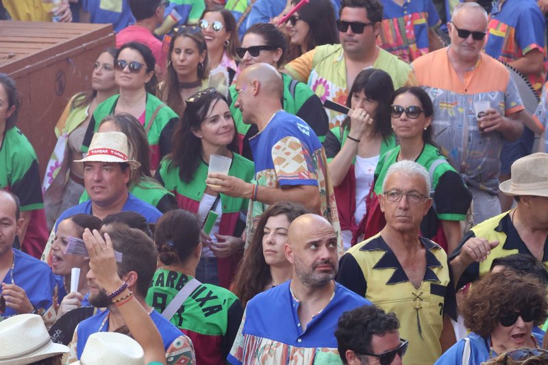 Galeria de fotos (no oficials) del Dia de les Quintades a Pedreguer Galeria de fotos (no oficials) del Dia de les Quintades a Pedreguer